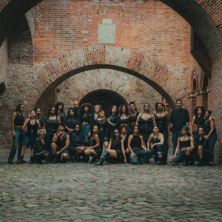 Ein postdigitales Morgenritual – A Song For You Choir